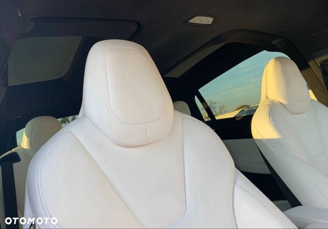 Tesla Model X 75D Allradantrieb - 13