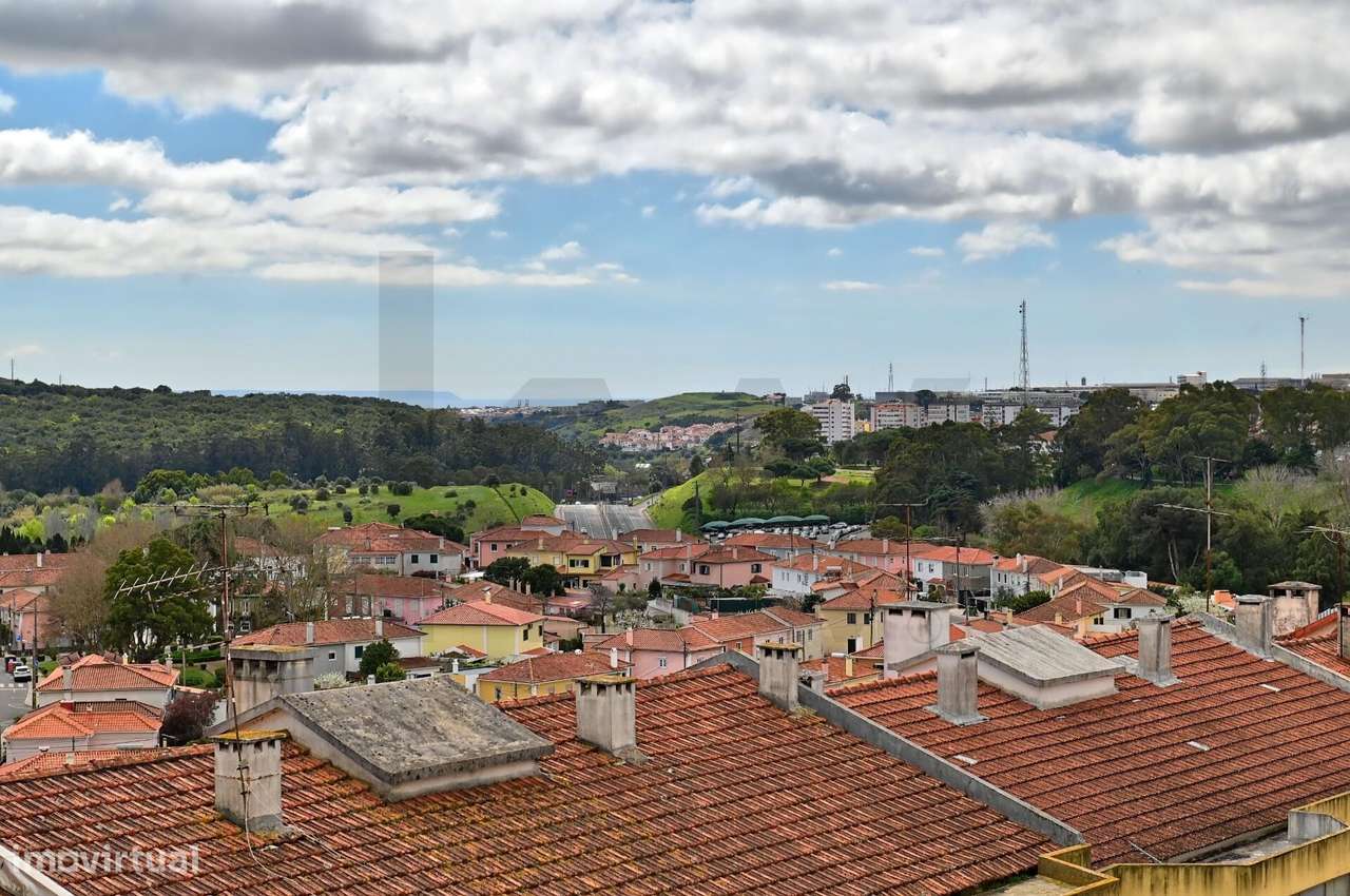 T3 PERTO DA ESTAÇÃO DE COMBOIOS | COM EXCELENTE EXPOSIÇÃO SOLAR | VIST-19