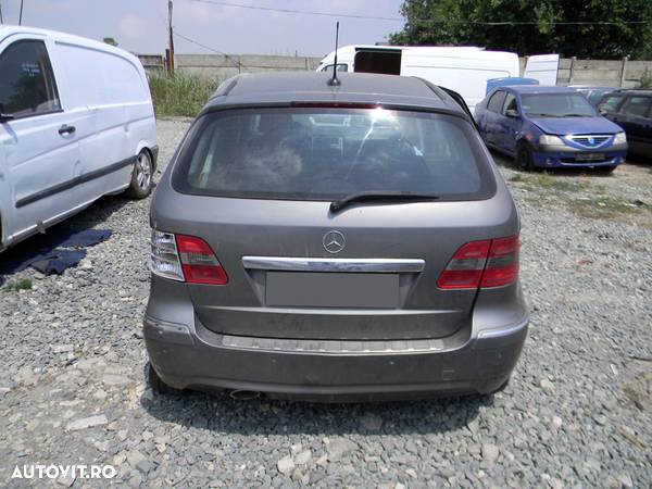 Dezmembrari  Mercedes-Benz B-CLASS (W245)  2005  > 2011 B 200 CDI (24 - 29