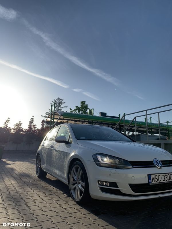 Volkswagen Golf 2.0 TDI BlueMotion Technology DSG Edition - 1