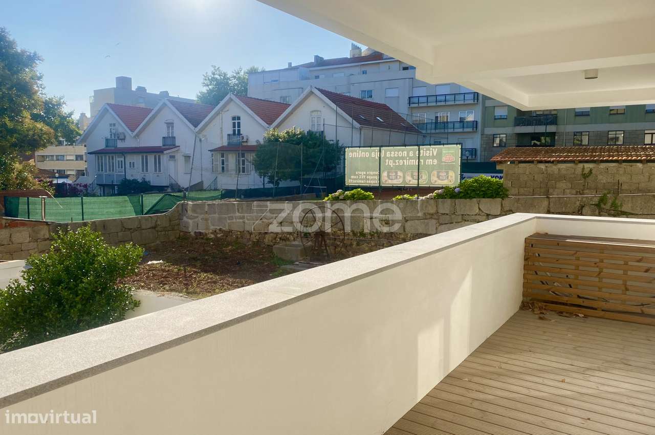 Casa ou Moradia T3 Renovada de Charme na Foz, Porto - Grande imagem: 2/41