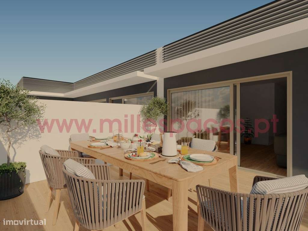 Duplex T3 +1 Terraço e Box privativa (45 m2 ) - Grande imagem: 2/14