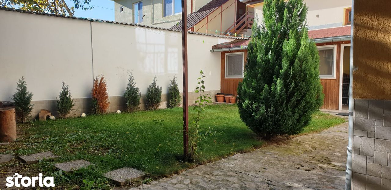 Casă în Sibiu: 2 bucătării | 3 băi | 4 camere | mansardă open space
