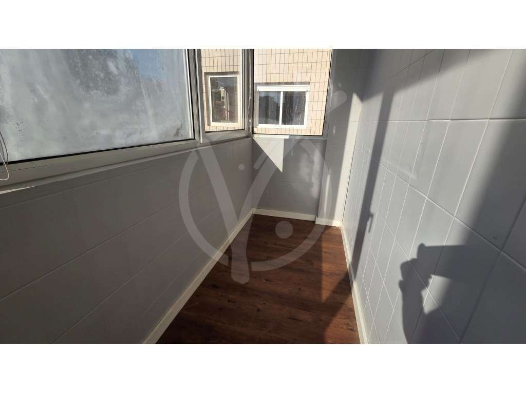 Apartamento T2 à venda na Avenida Santos Graça - Póvoa de Varzim-5
