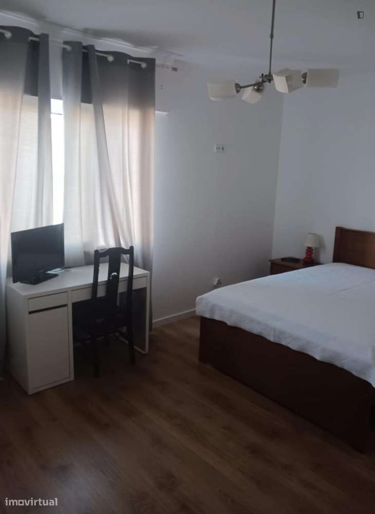 Quarto - localizado em Setubal - Grande imagem: 4/31
