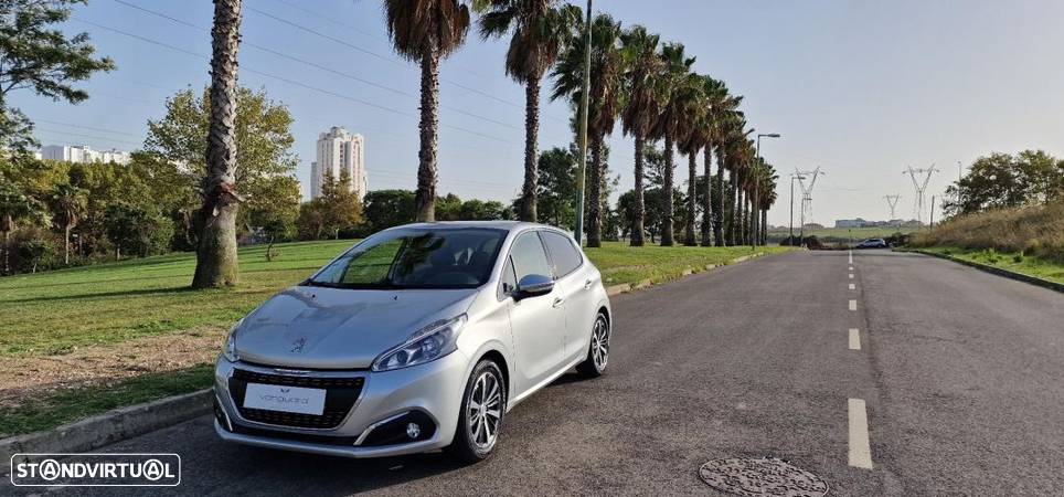 Peugeot 208 1.2 PureTech Allure - 1