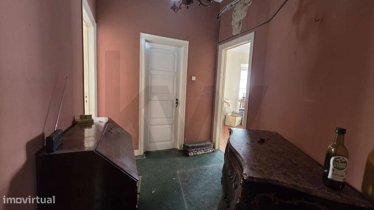 Apartamento T2 com 90 m2 na  Lapa - Lisboa - Grande imagem: 4/18