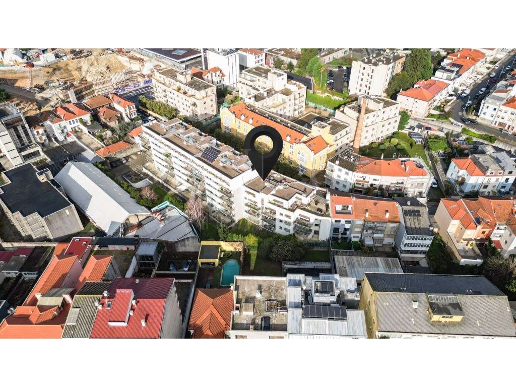 T2 PREMIUM À ROTUNDA DA BOAVISTA-53