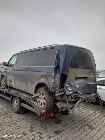 Dezmembram Volkswagen Transporter T5 1 9 Tdi An Fabr 2008 - 2