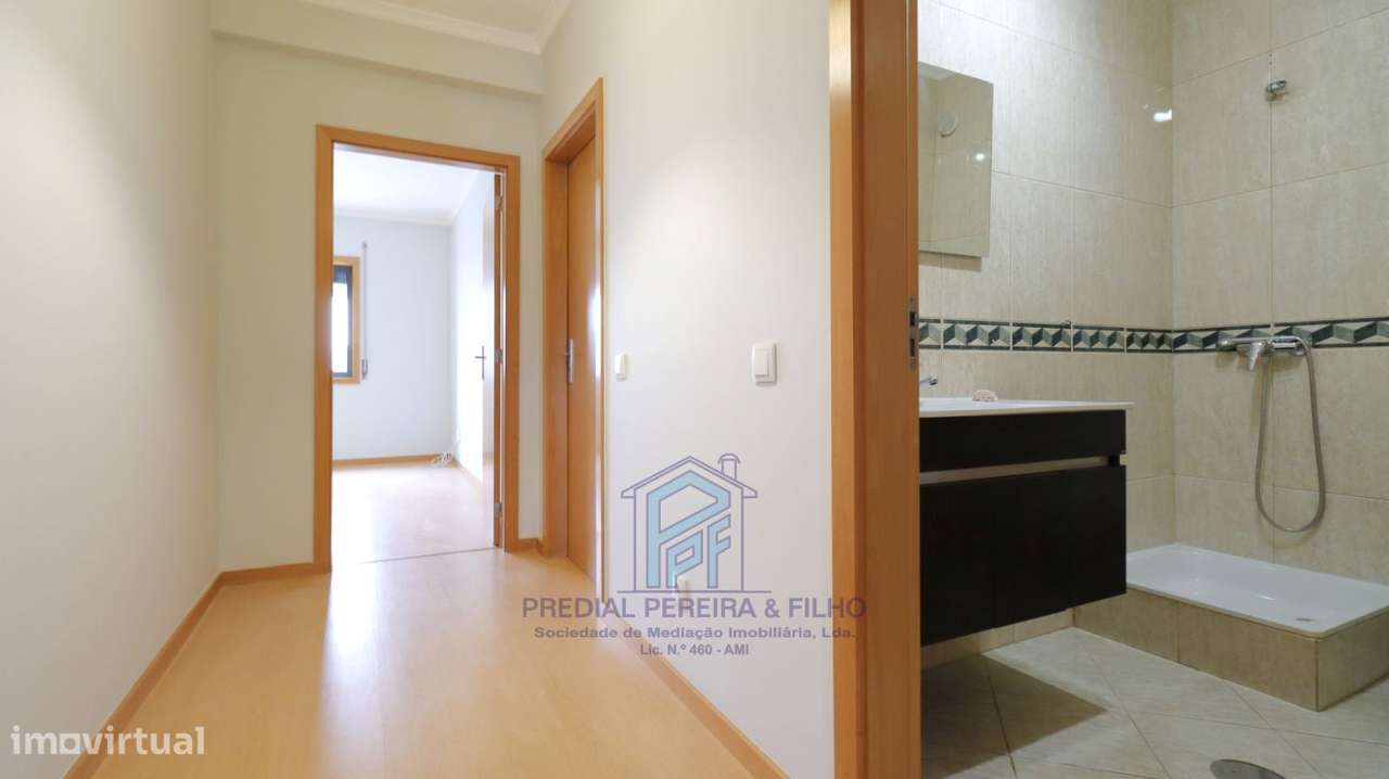 Apartamento T2  com Terraço - Baguim / Igreja-14