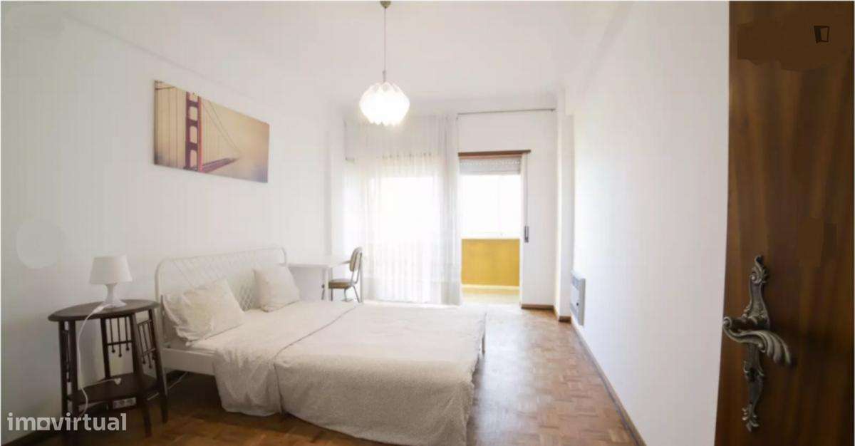 Quarto - localizado em Olaias Lisbon - Grande imagem: 4/10