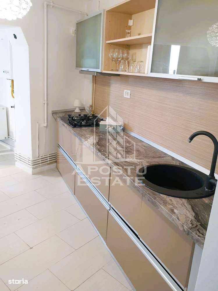 Apartament 2 camere  etajul 3 decomandat - Imagine principală: 2/6