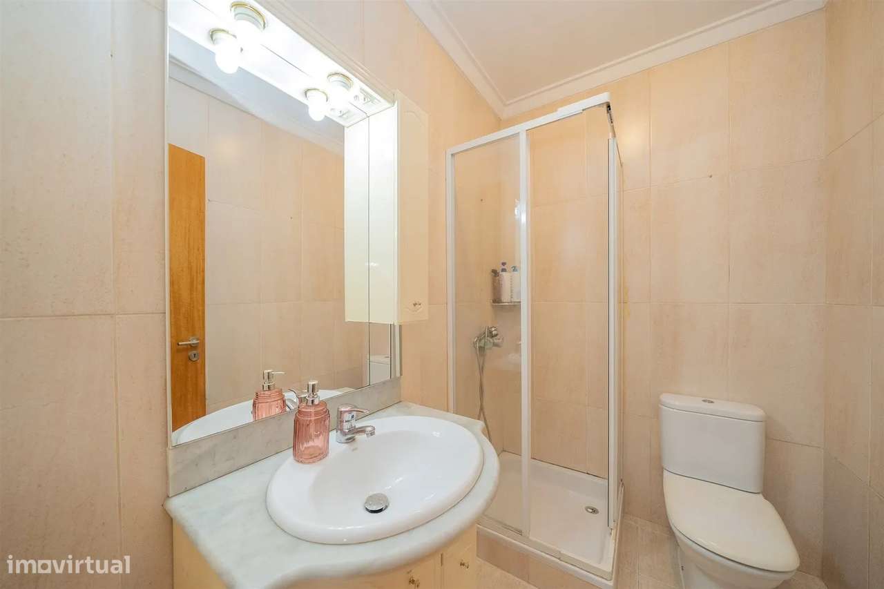 Moradia T4 com piscina nas Marinhas | Esposende-26
