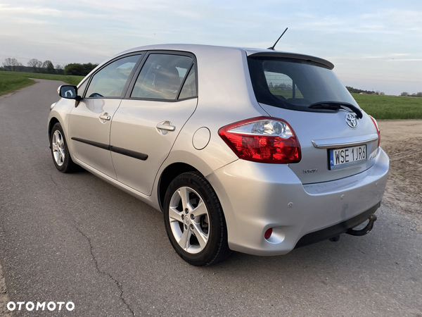 Toyota Auris 2.0 D-4D Prestige - 12