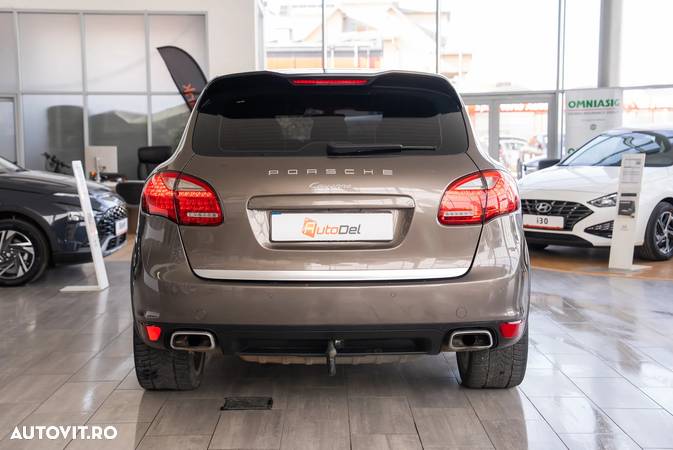 Porsche Cayenne Diesel Tiptronic S - 13