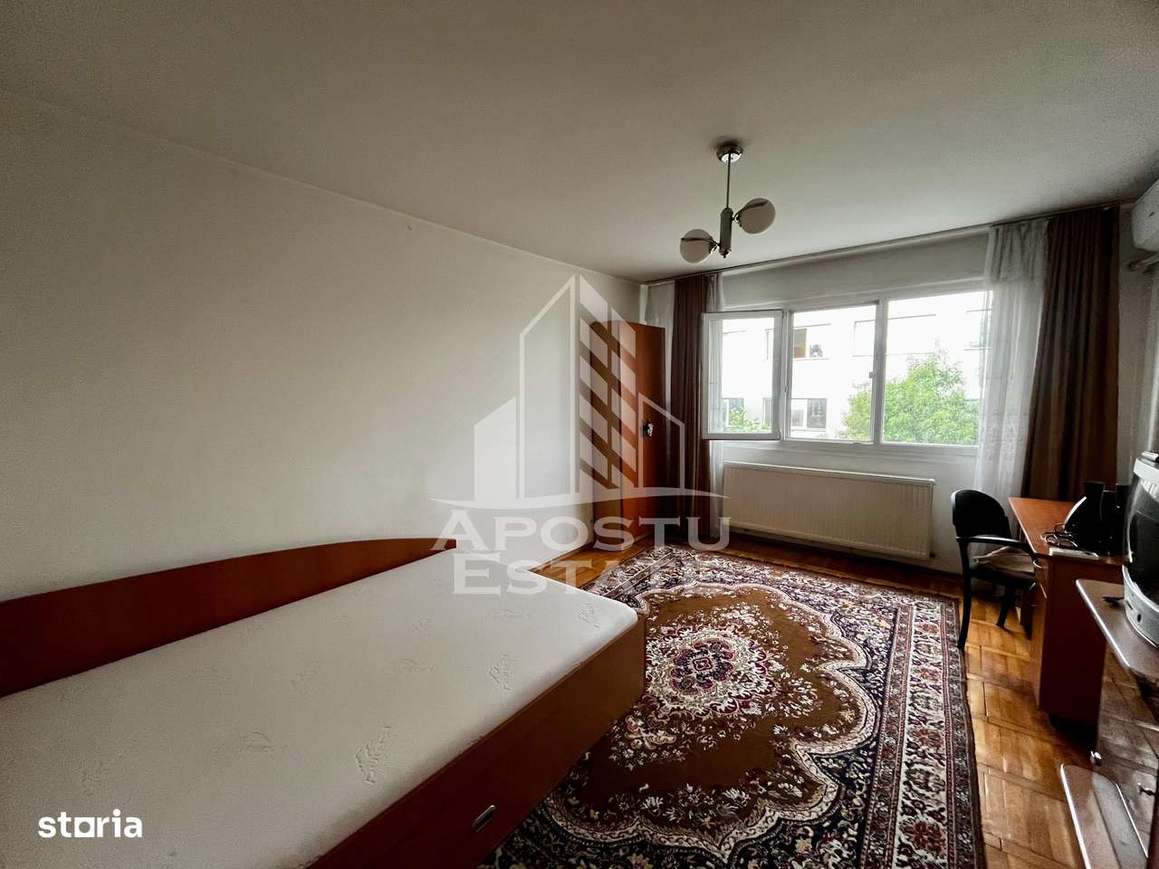Apartament o camera, etaj 4, bloc anvelopat, Complexul Studentesc - Imagine principală: 3/8