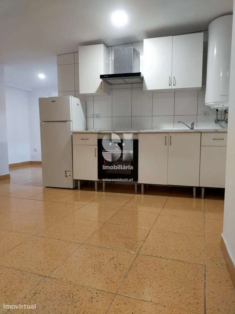 Moradia em Banda T4 - Grande imagem: 3/19