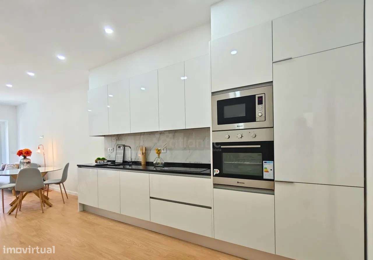 Excelente T3 - Remodelado- Equipado - em Benfica - Grande imagem: 3/14