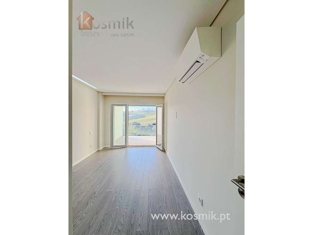 T2 SOLVILLAS :: ODIVELAS :: NOVO : Equipado : Churrasqueira : Box :...-5