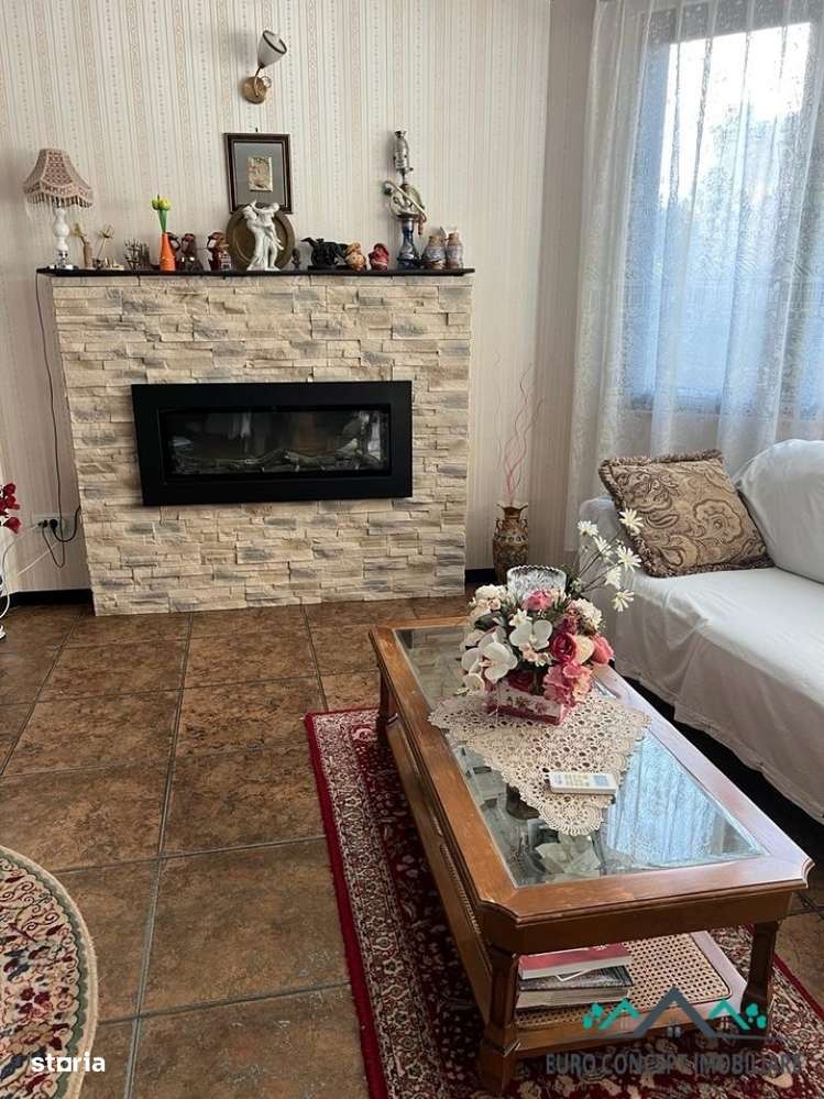 Casă de vânzare - zonă centrală Galați-2