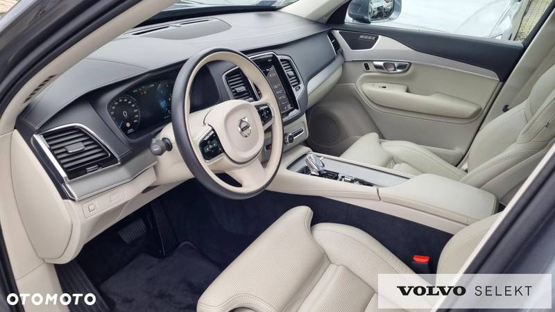 Volvo XC 90 - 10