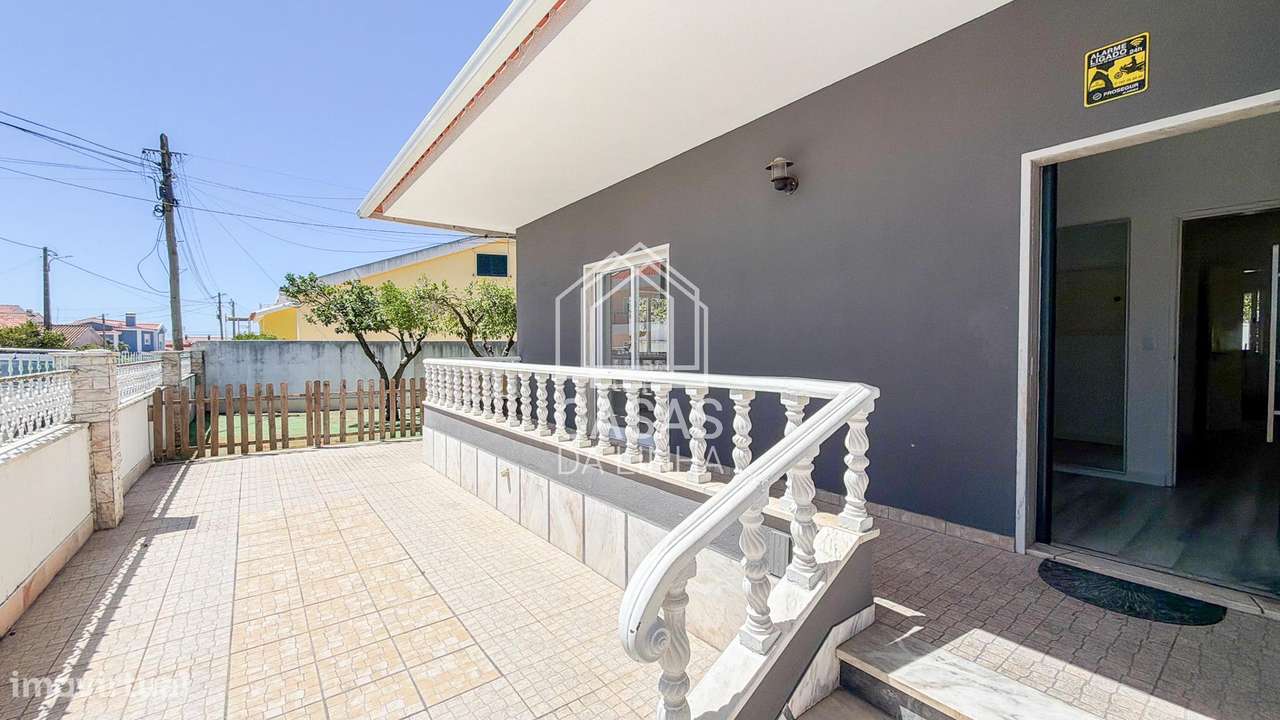 Moradia Isolada T3+3 em Bairro Além-das-Vinhas, São Domingos de Rana-35