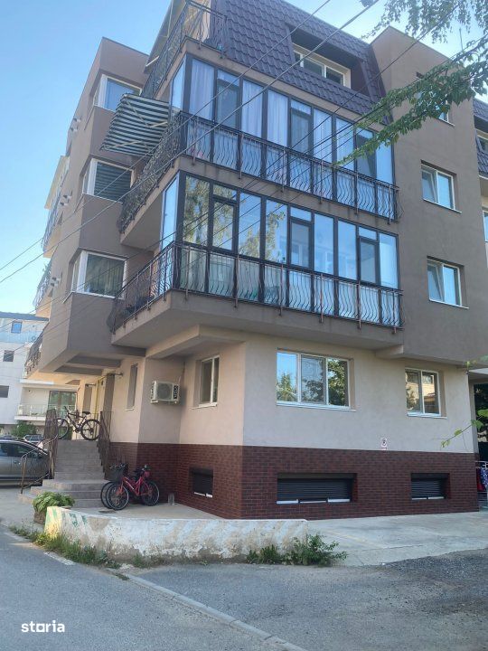Vanzare apartament 3 camere Otopeni Str. Traian Vuia