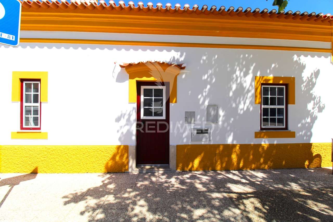 Loja ou Espaço Comercial renovado em Sines - Grande imagem: 2/10