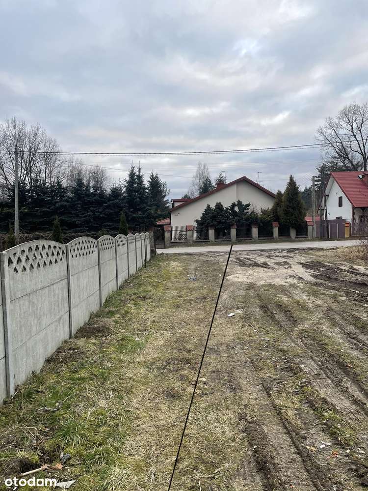 Działka 1200 m² z mediami w spokojnej okolicy - Pełny obrazek: 4/5