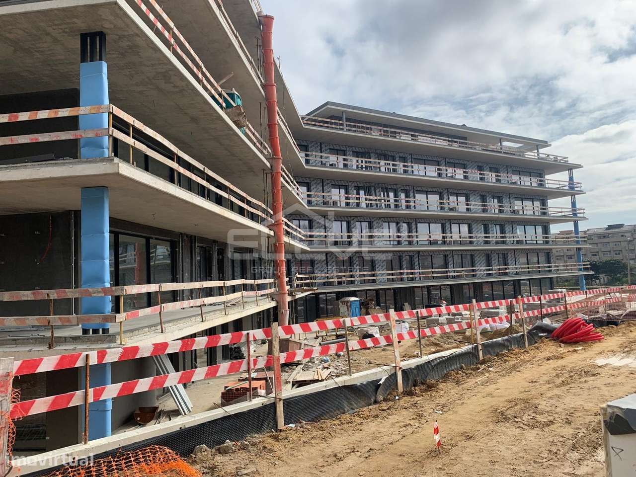 Excelente T1 Coimbrões - Grande imagem: 4/13