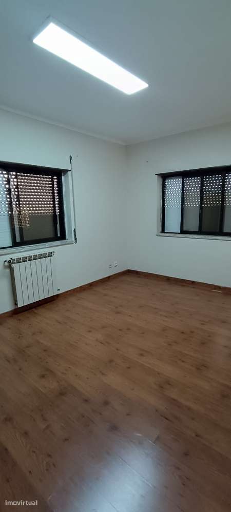 Moradia T6 com Cave, R/Chão e Sótão Aproveitado | A 3 km de Tomar-30