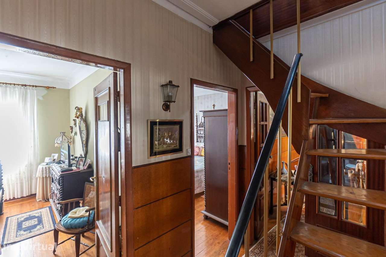 Casa c/ História e Potencial Extraordinário, Zona Tradicional do Porto-16
