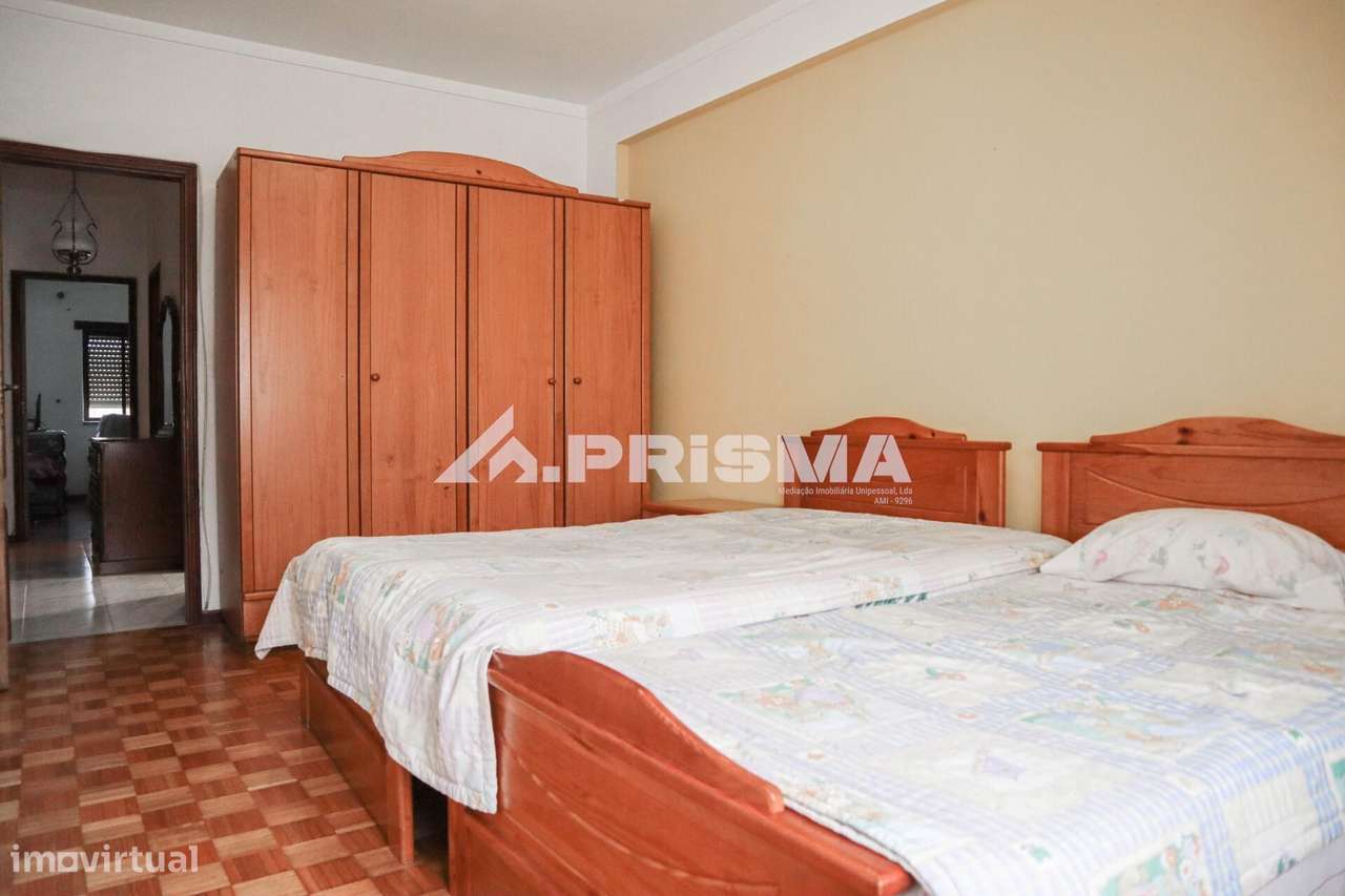 Apartamento T3 com garagem para venda em Castelo Branco-28