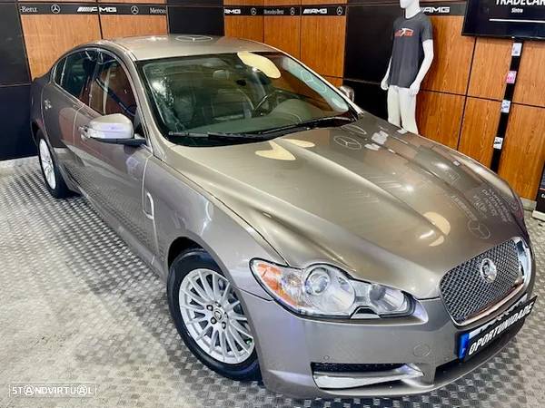 Jaguar XF 2.7 D V6 Luxury - 15