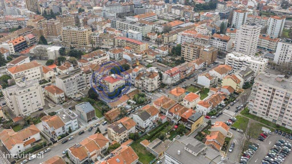 T4 com garagem (box) próximo Praça Velasquez - Grande imagem: 5/30