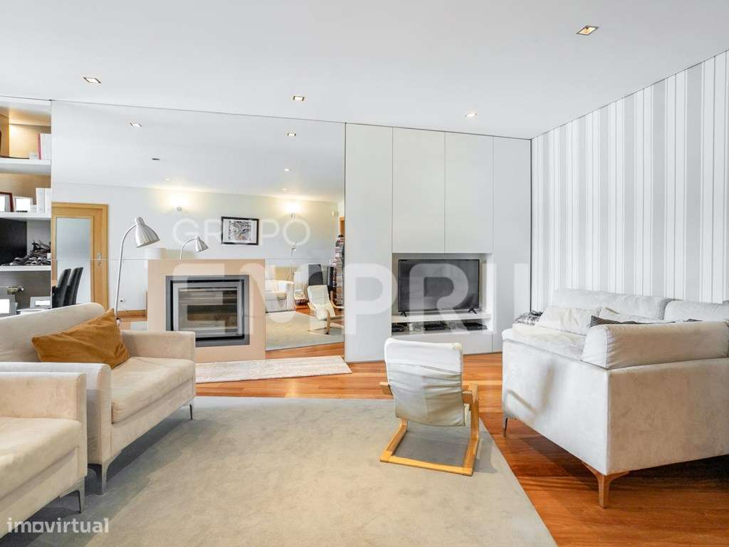 T4 - BESSA PLATINUM - Grande imagem: 2/22