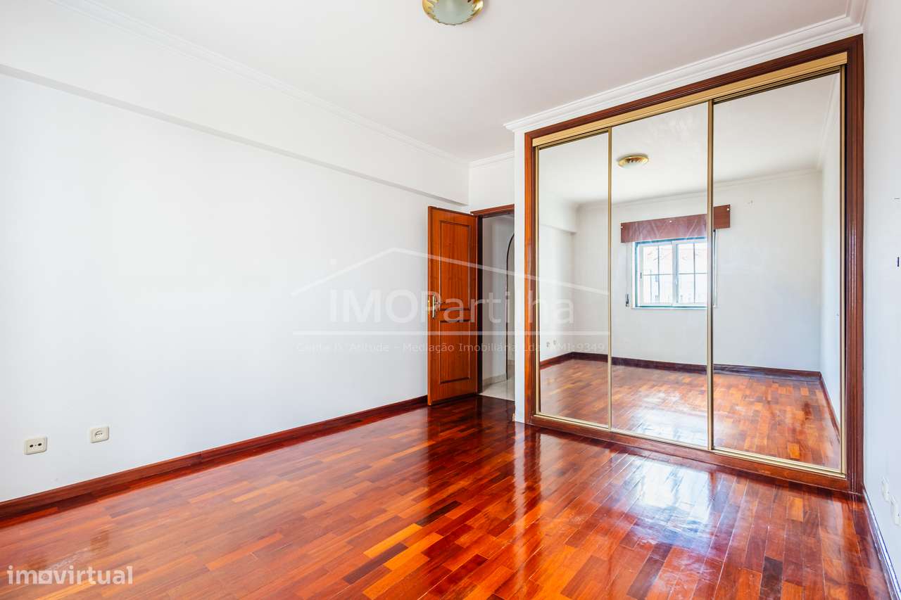 T2 C/ Parqueamento em Outeiro de Polima - Cascais-13
