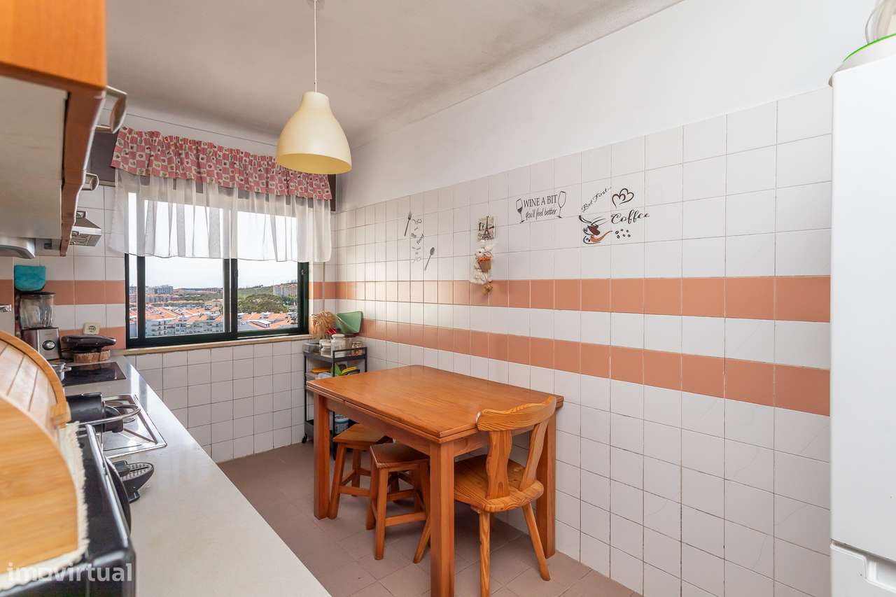Apartamento T3, situado em Algueirão-7