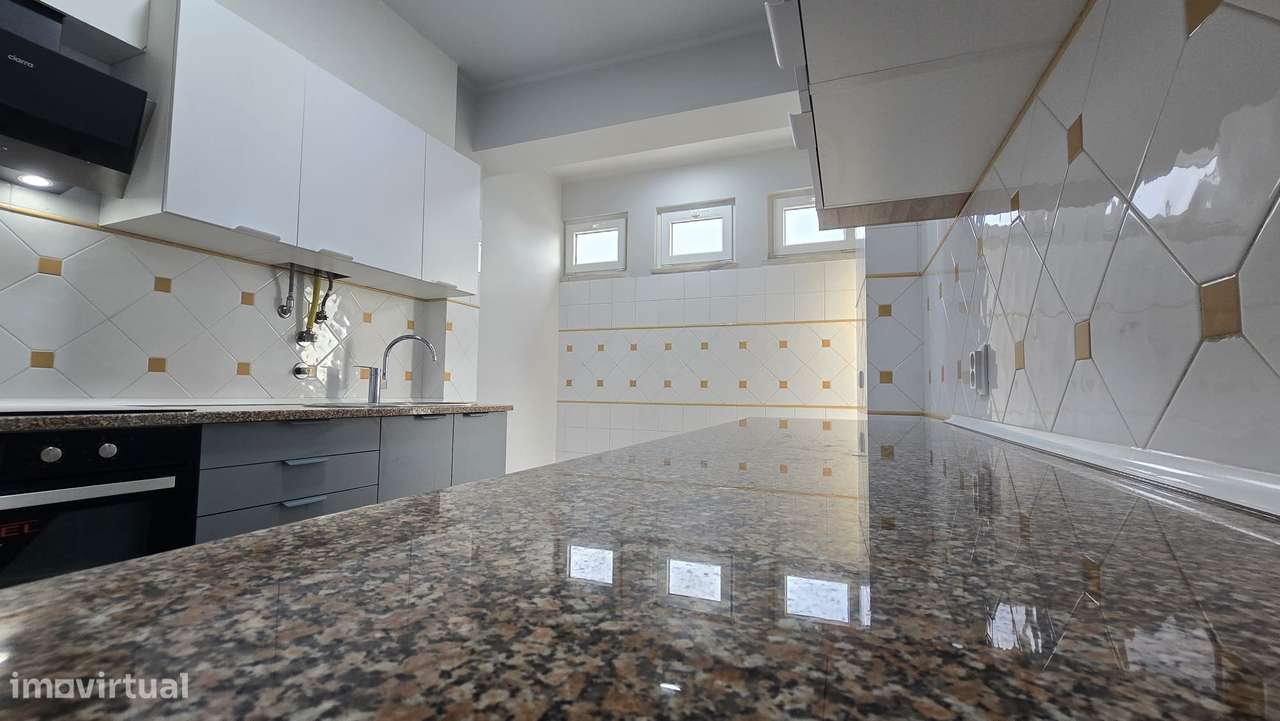 T2 Remodelado no Coração de Setúbal – Onde a Vida Tem Mais Cor-6