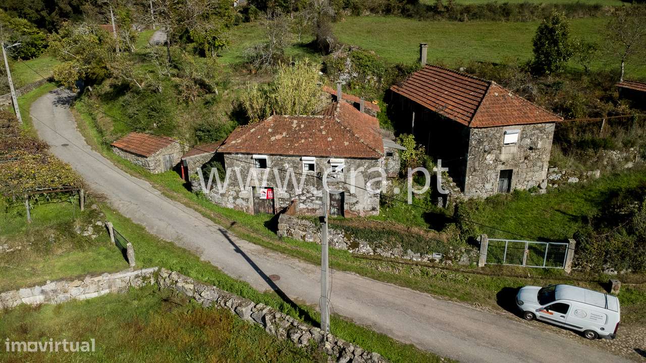 Moradia T3 em pedra - Podornelo-5