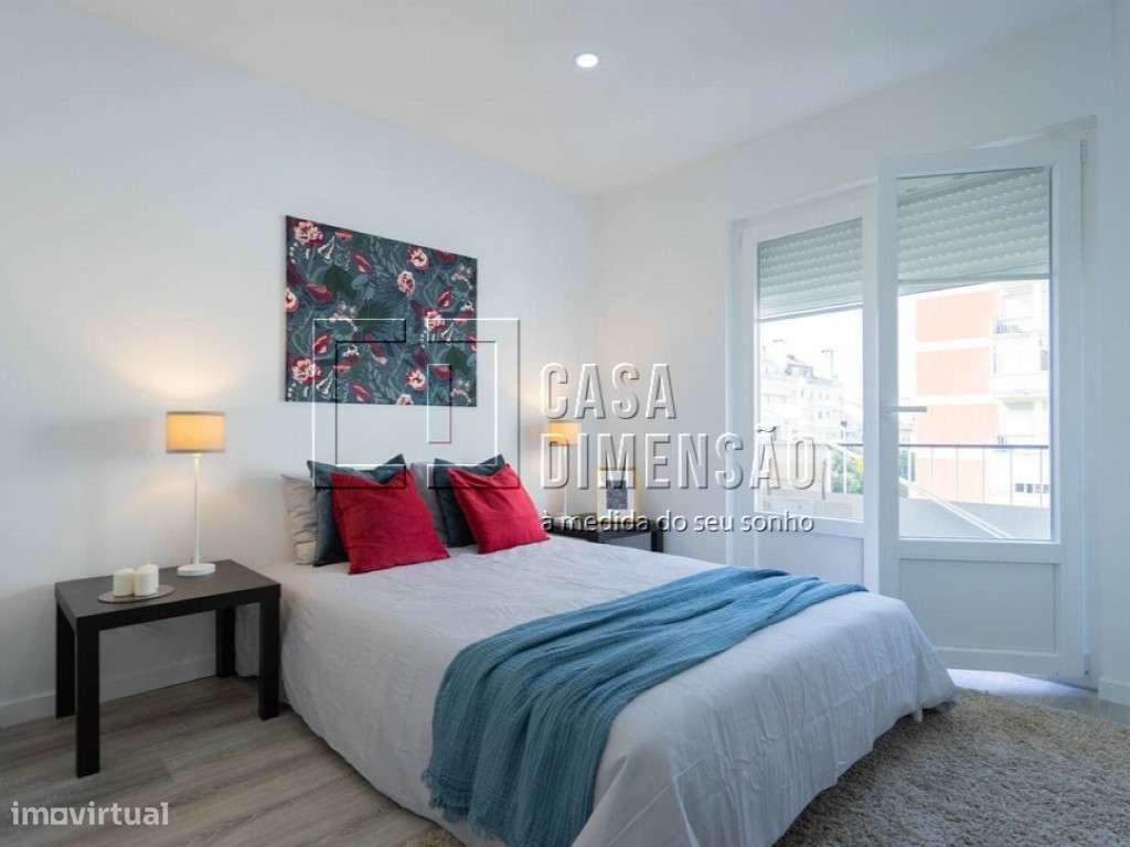 Apartamento de tipologia T3 com varanda, mobilado e equipado em Ben...-39