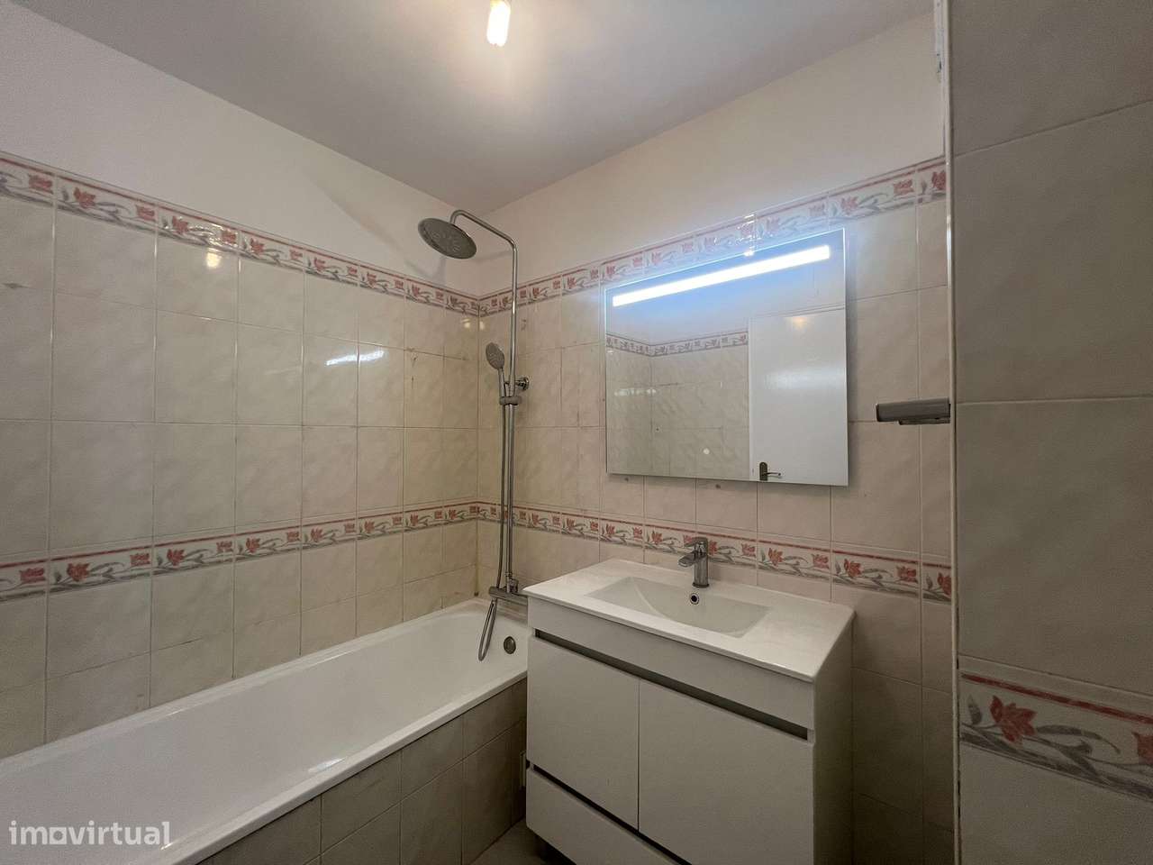 Apartamento T2 em Algueirão, Mem-Martins-8