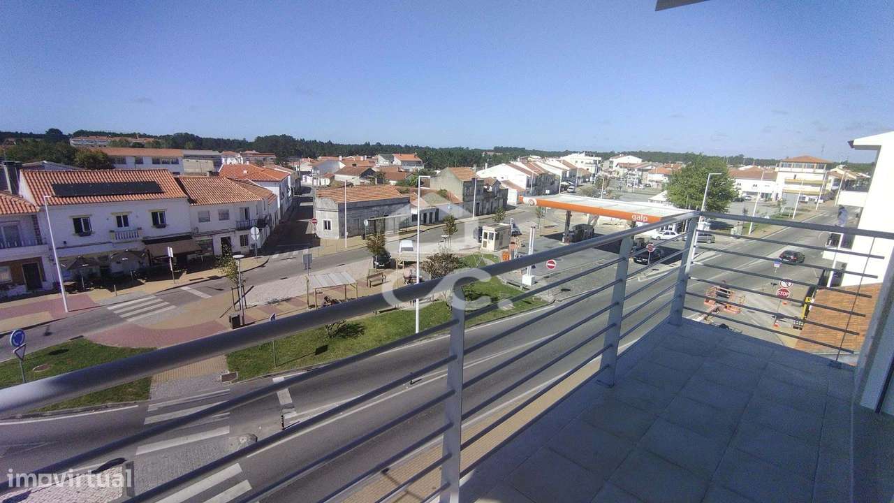 Apartamento tipo T-1+1 com terraço no centro de Pataias!-2