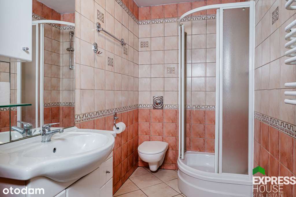 Luboń funkcjonalny dom z basenem - Pełny obrazek: 5/20