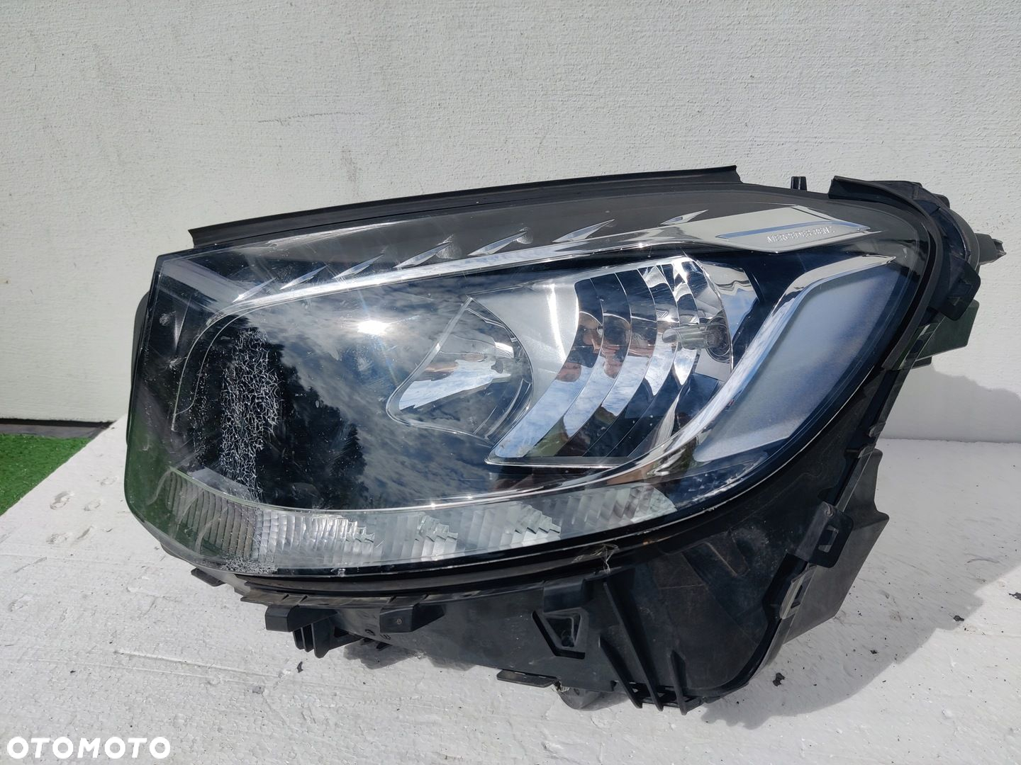 Lampa lewa Mercedes Glc - 2