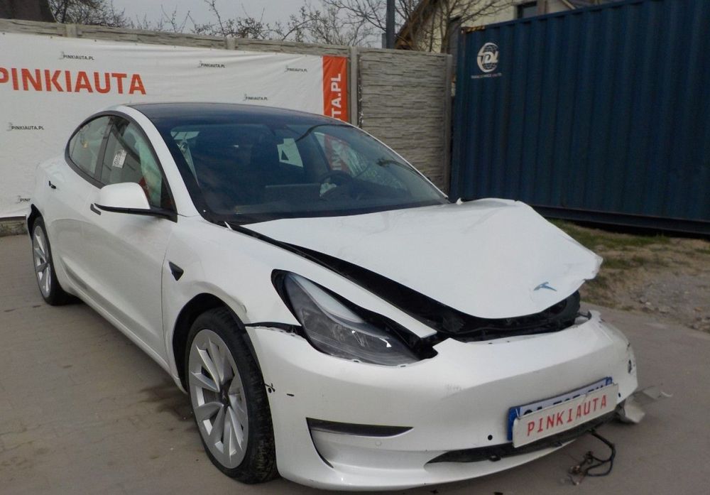 Tesla Model 3 2021