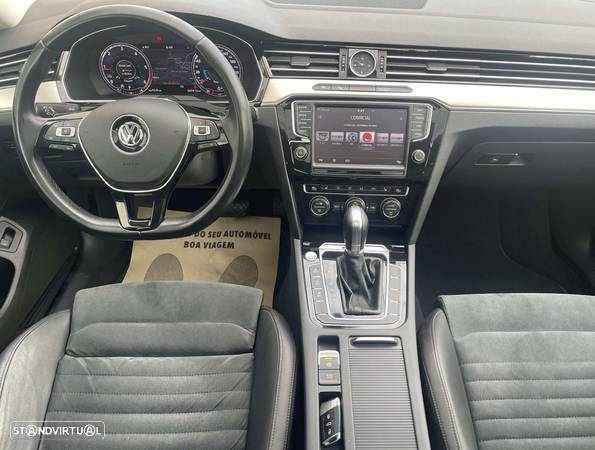 VW Passat Variant 2.0 TDi Highline DSG 4Motion - 6