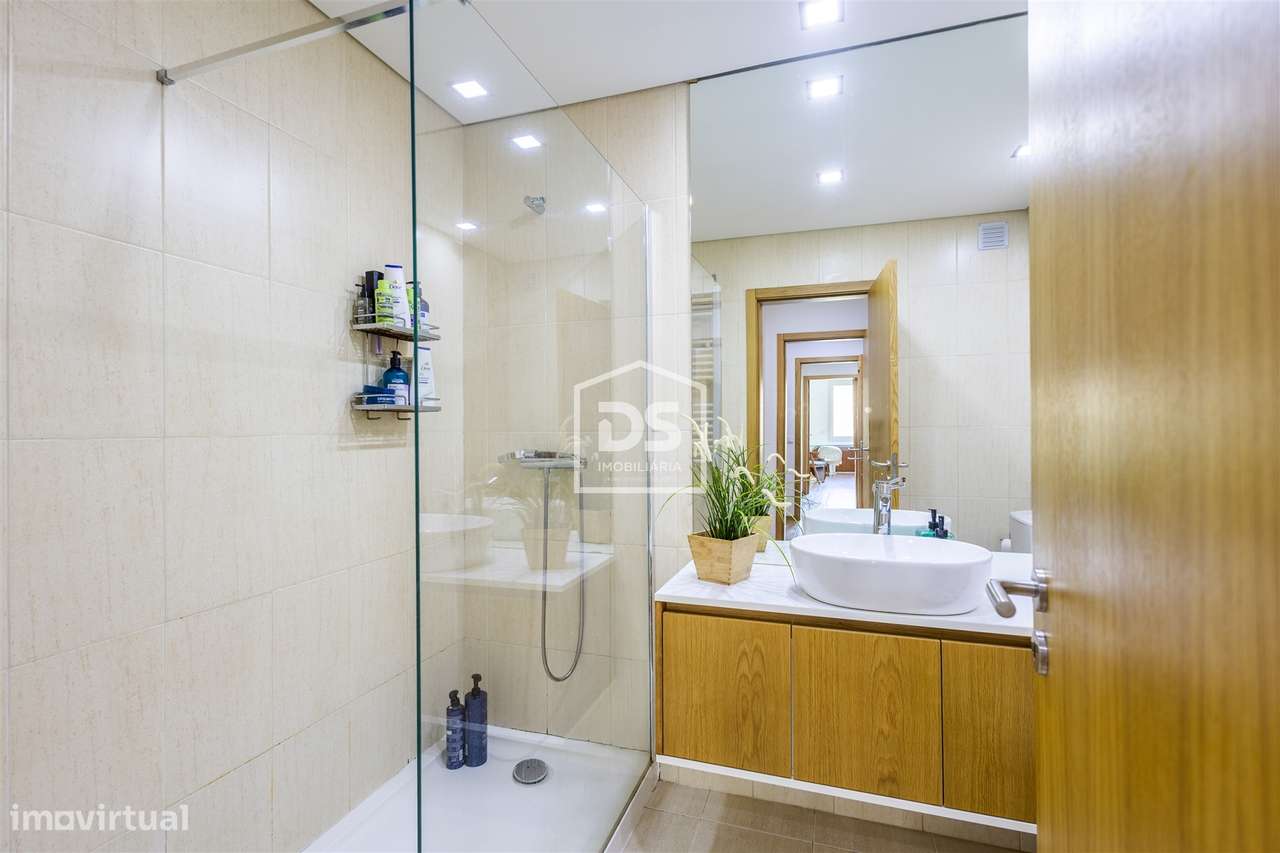 Apartamento T2 Venda em Nogueira e Silva Escura,Maia-10