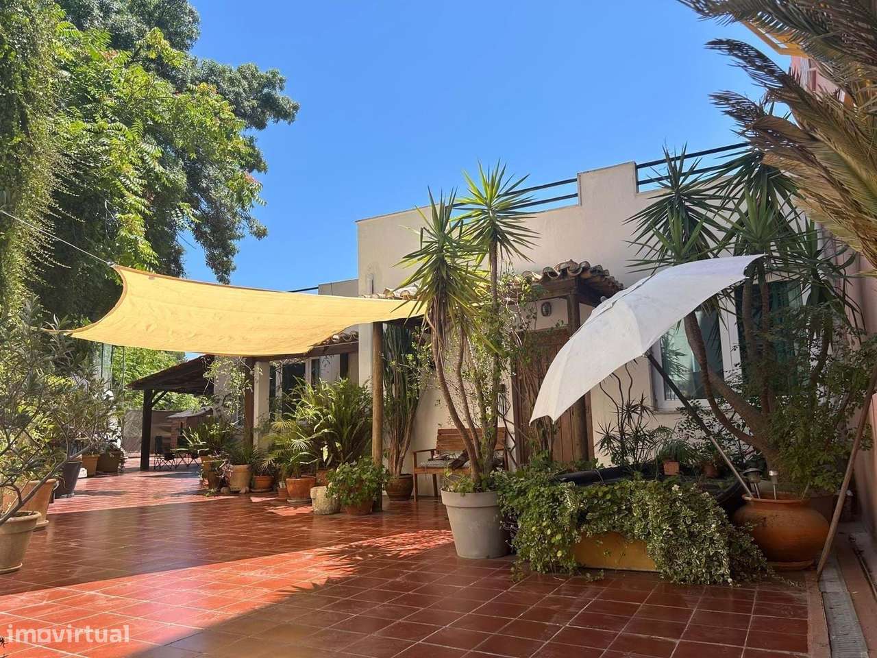 T1 Almada | Terraço | Estacionamento-10