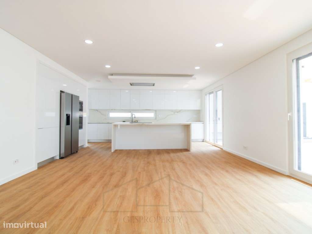 Moradia Isolada T4 - inserida em lote 420m2 - Aldeias de Irmaos - A...-6